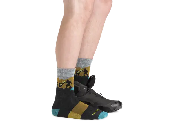 Darn Tough Close Encounters Micro Crew Midweight Cushion men's socks Charcoal