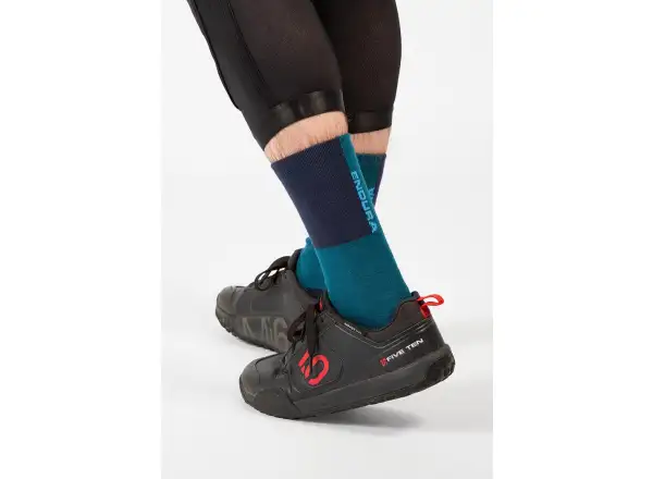 Endura BaaBaa Merino socks borůvka