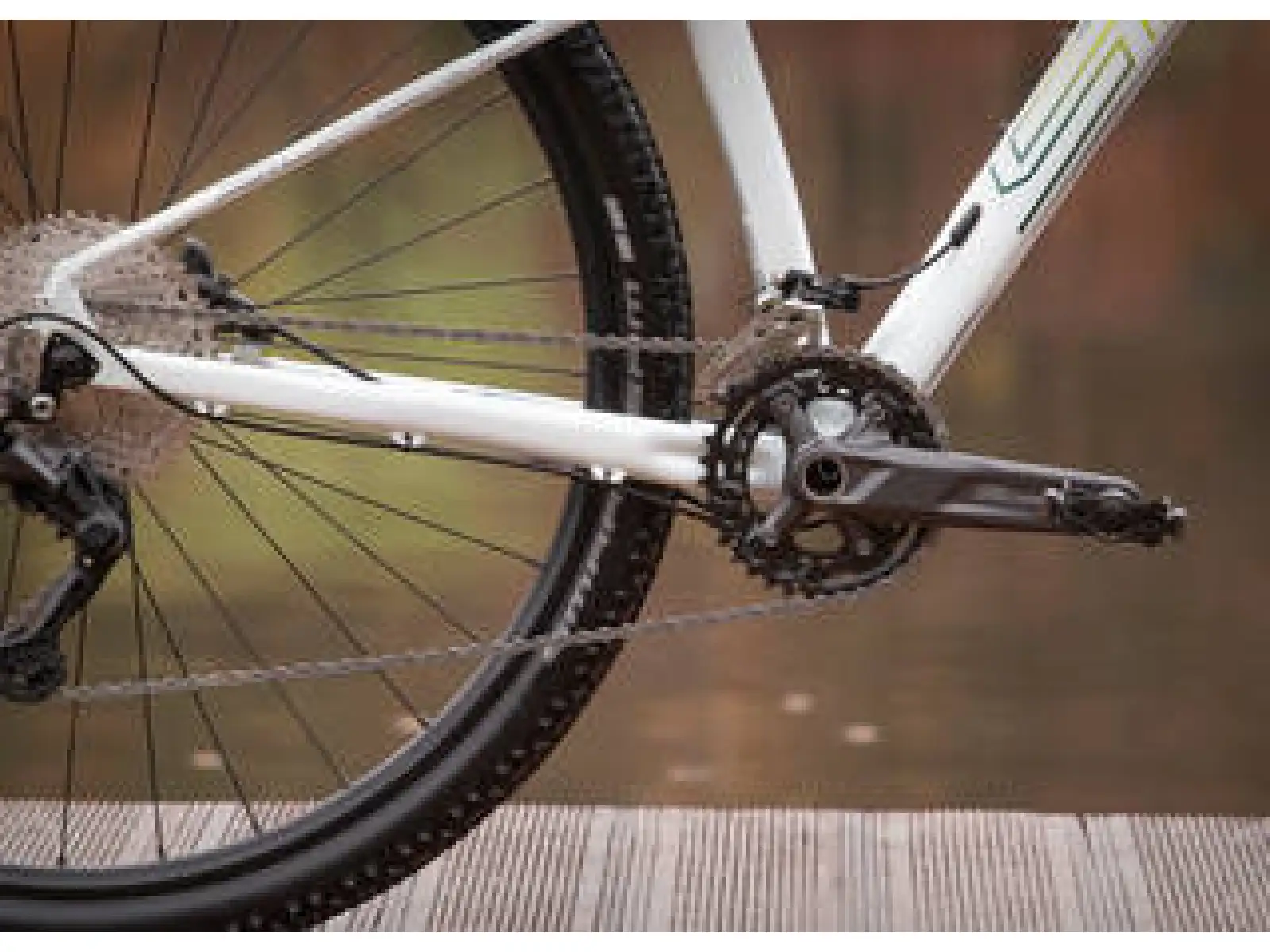 Superior XC 889 W Gloss White/Blue/Lime mountain bike
