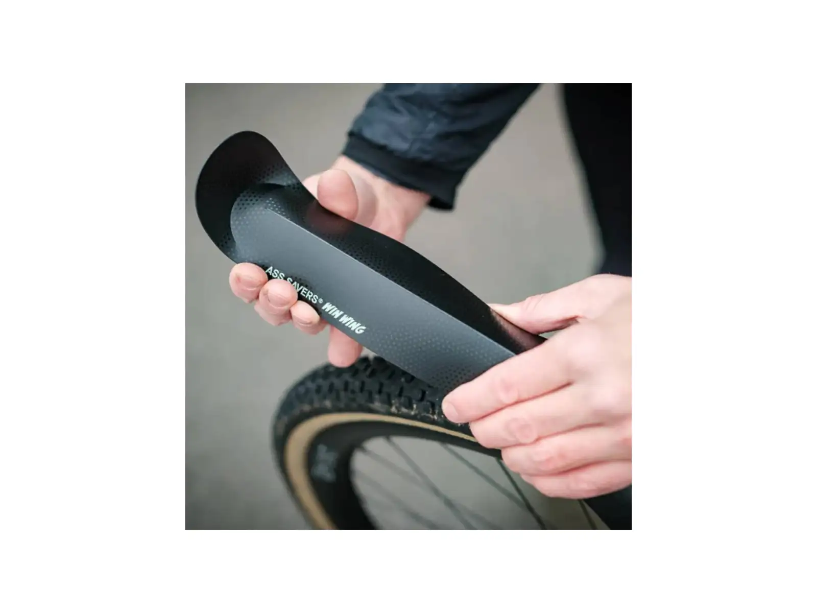 Ass Savers Win Wing 2 Gravel rear fender Black Dots