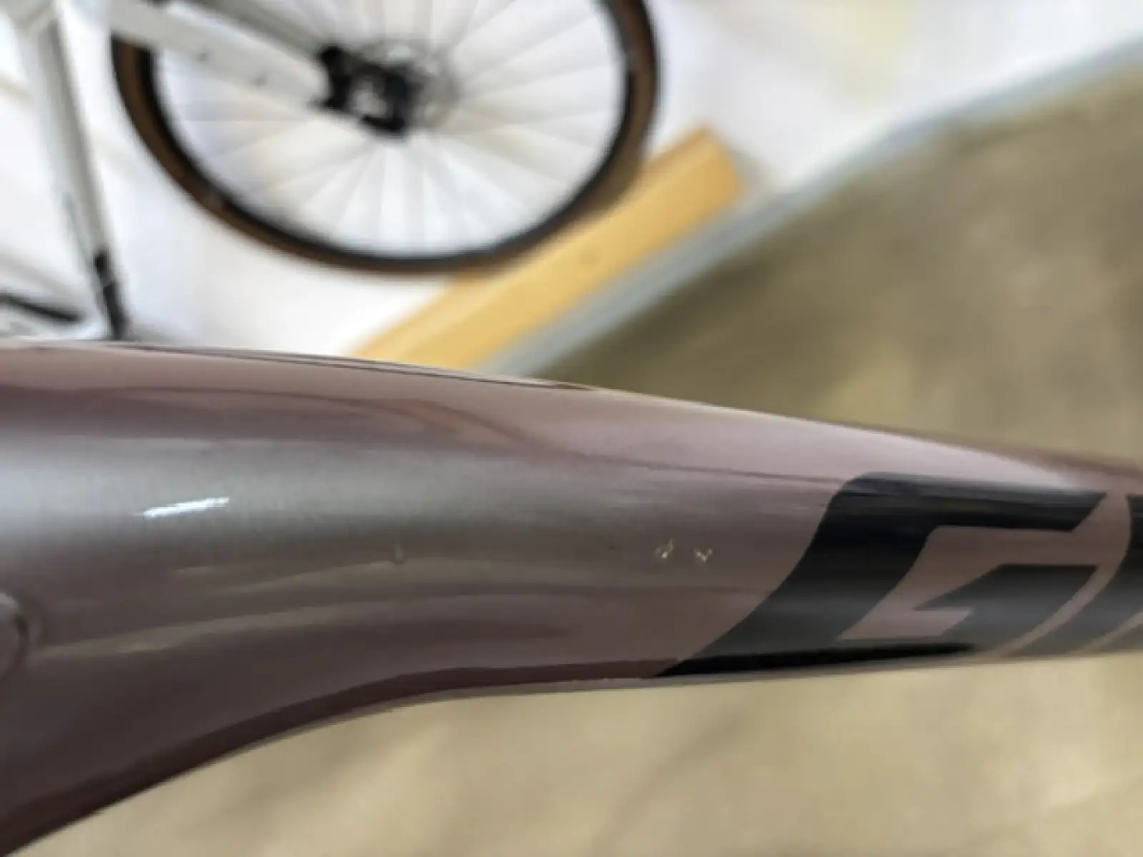 Giant Roam 3 trekking bike Shell White SAMPLE