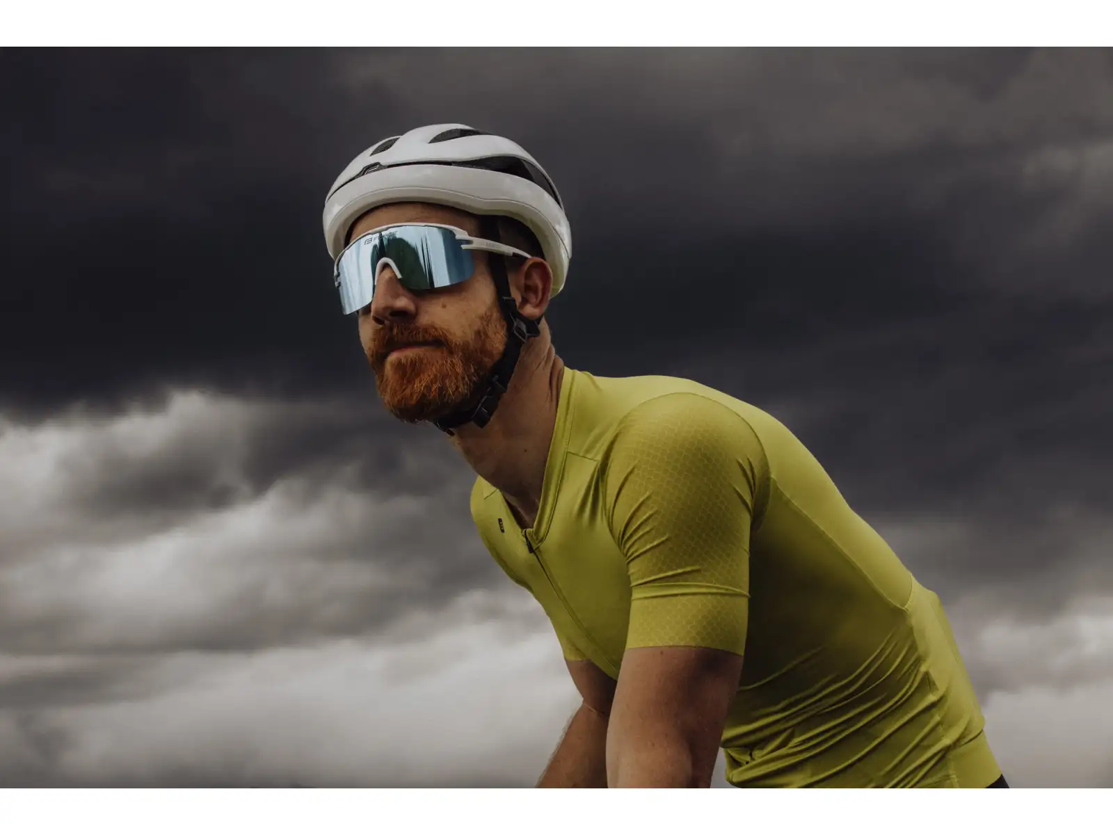 Force Naos helmet white