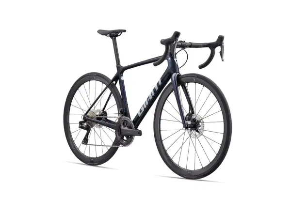 Giant TCR Advanced Pro 0 Disc Di2 GE road bike cold night