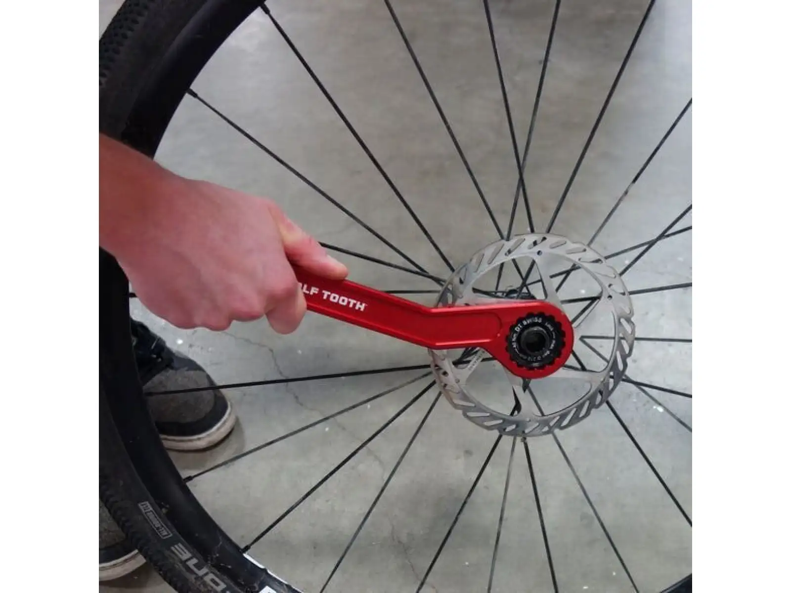 Wolf Tooth Pack wrench tool