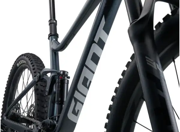 Giant Stance 2 full-suspension mountain bike Black Diamond