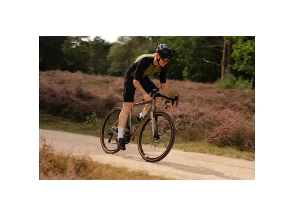 Isaac Torus Xplore GRX825 Di2 2x12 gravel bike Blast Bronze