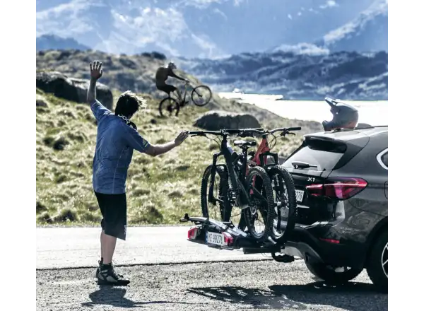 Thule VeloSpace XT carrier on towbar for 2 bicycles