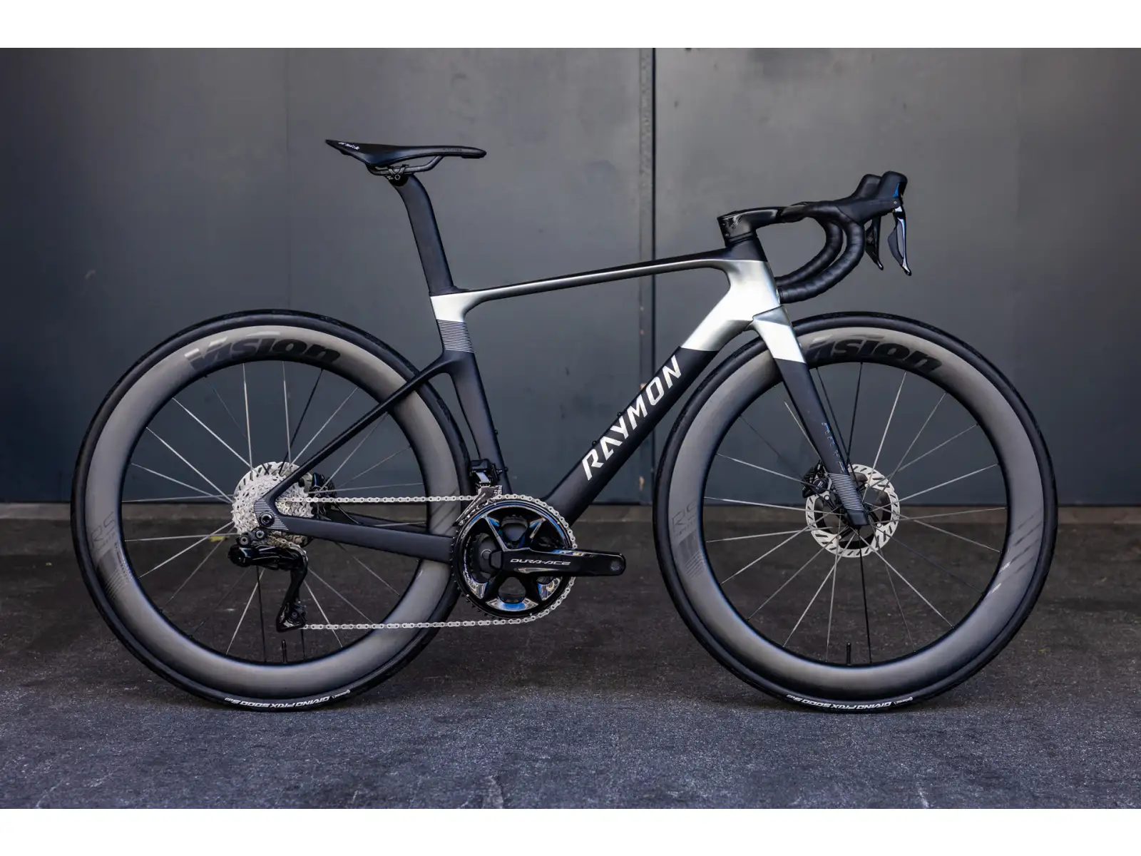 Raymon Arva Ultra 24S Ultegra Di2 road bike carbon stealth