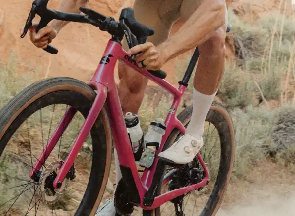 Cervélo Aspero SRAM Apex AXS 1 gravel bike Dusty Unicorn
