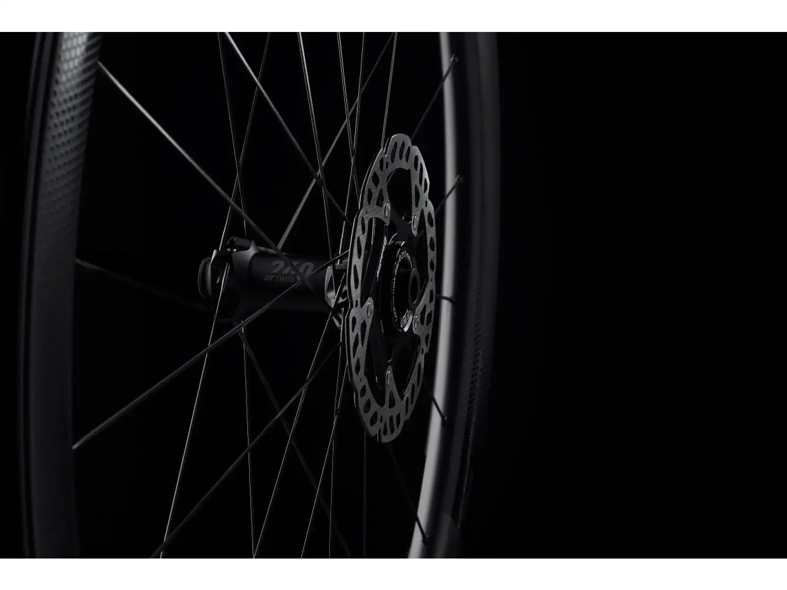 FFWD RYOT44 DT240 2:1 EXP road wheelset clincher MattBlack freehub Shimano HG11