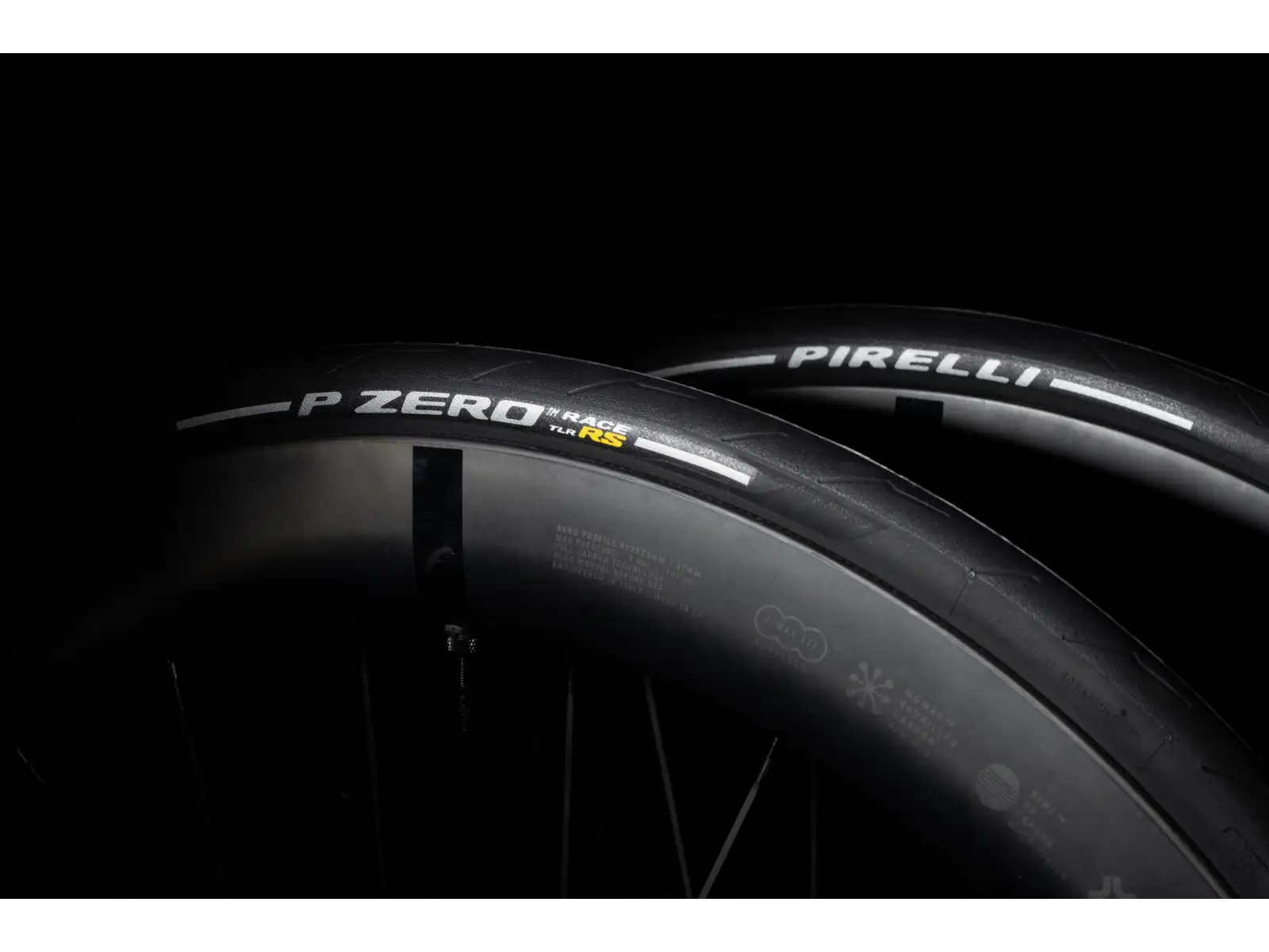 Pirelli P Zero Race RS TLR road tire black