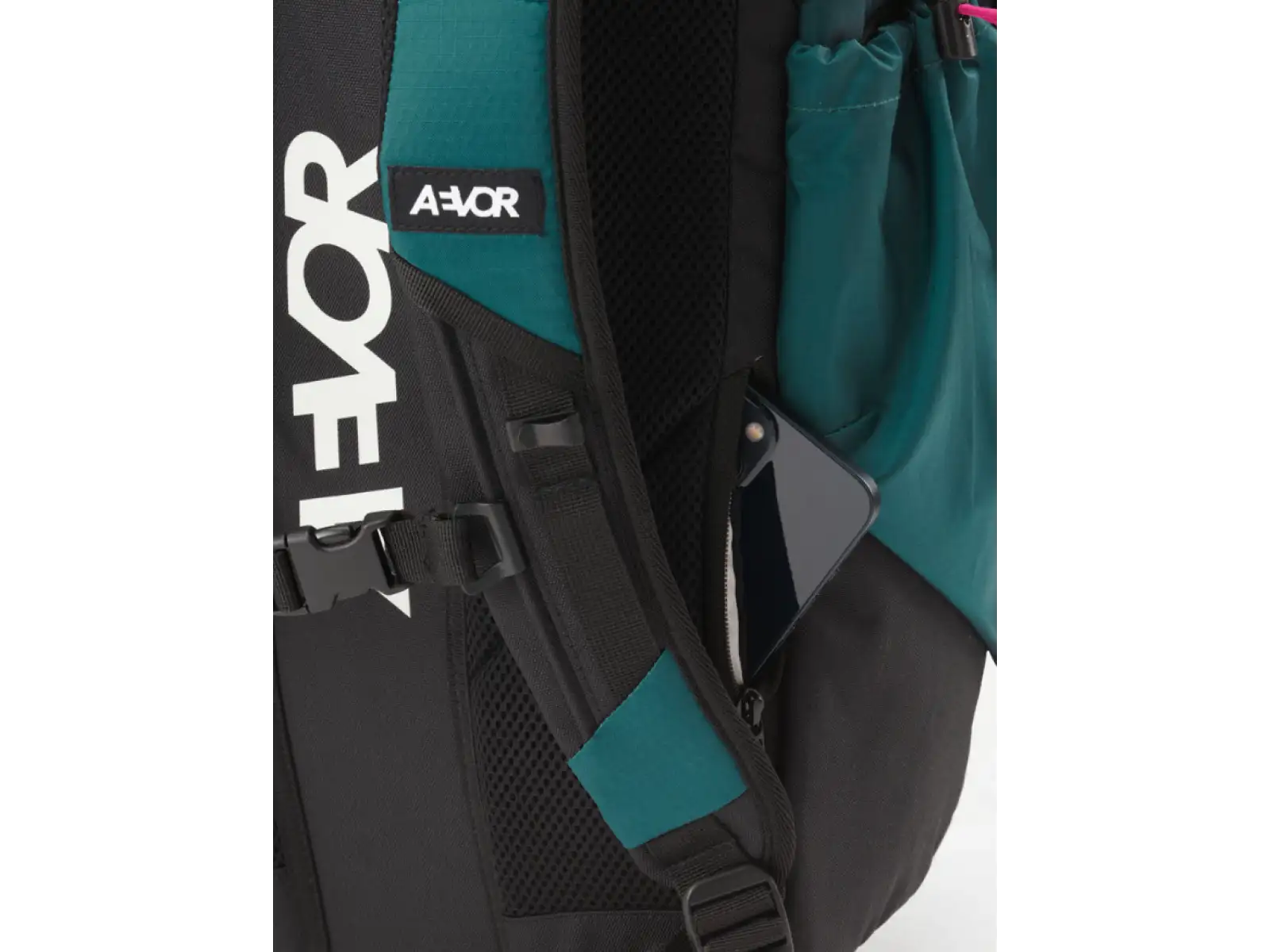 Aevor Rollpack Proof backpack 28 l Evergreen