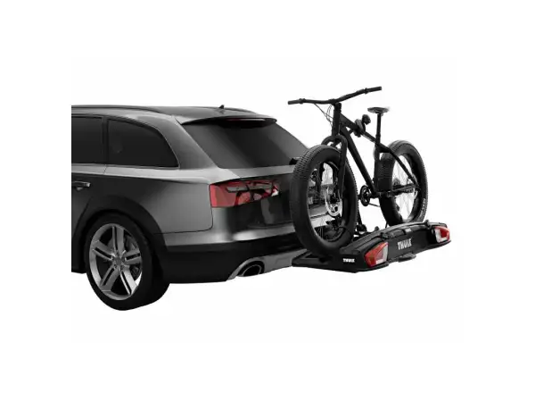 Thule VeloSpace XT carrier on tow bar for 3-4 bikes