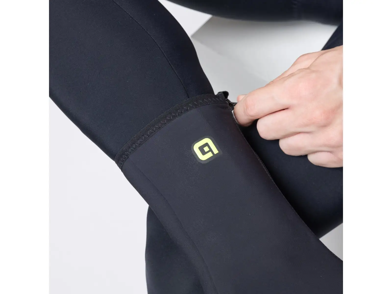 Alé Accessori Frostguard shoe covers Black