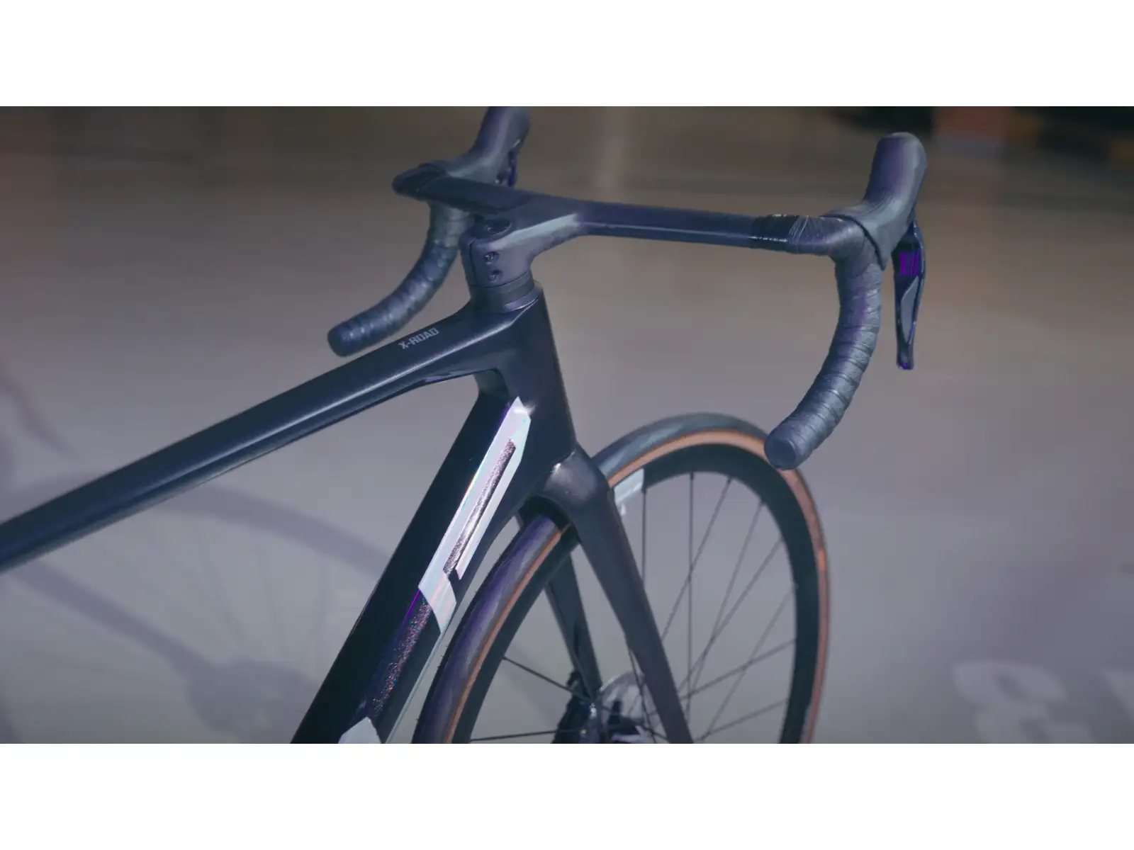 Superior X-Road Team Issue Gloss Black Rainbow/Hologram Chrome road/gravel bike