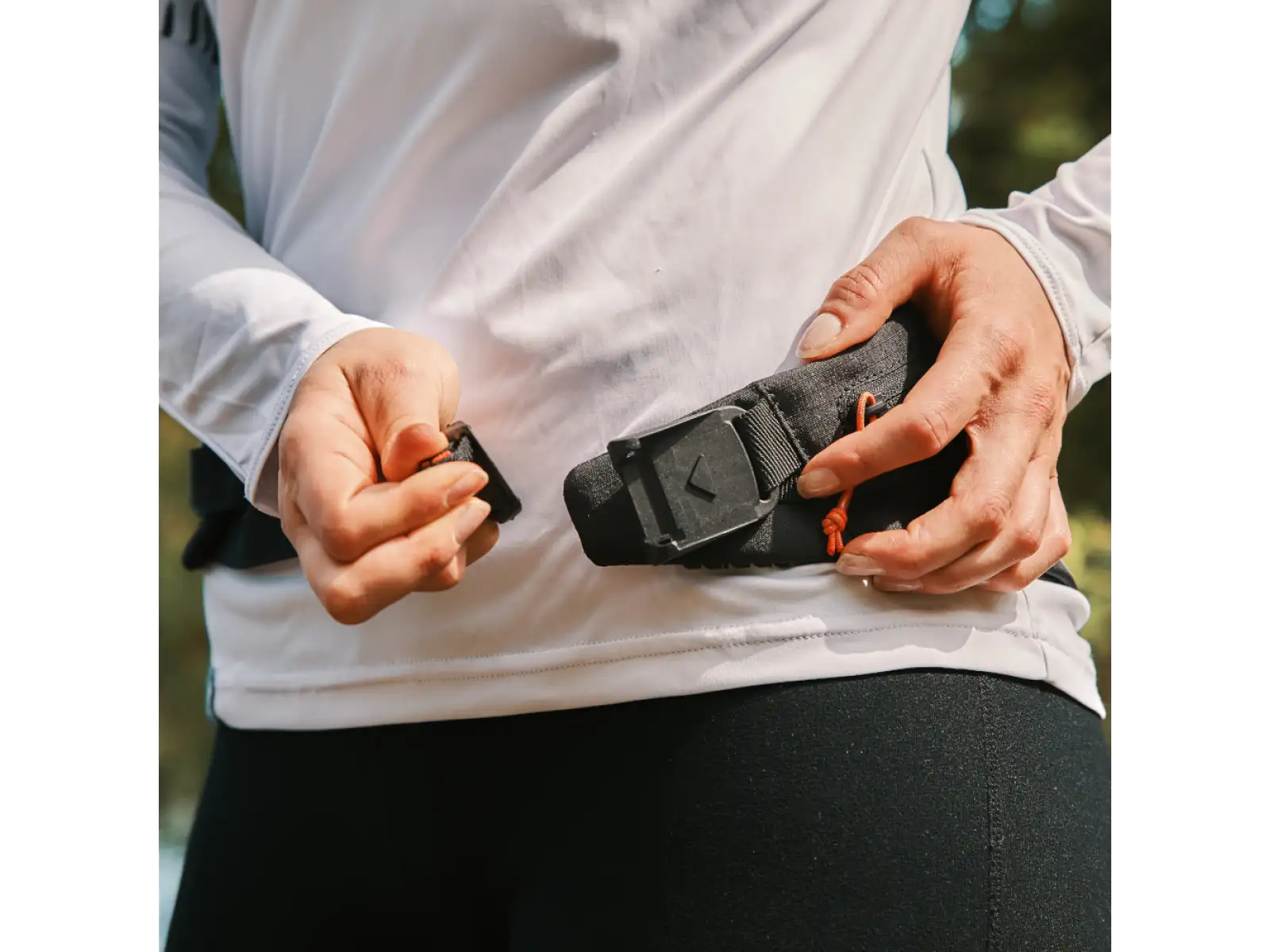 Fidlock Hip waist bag 0.6 l + bottle 450 ml