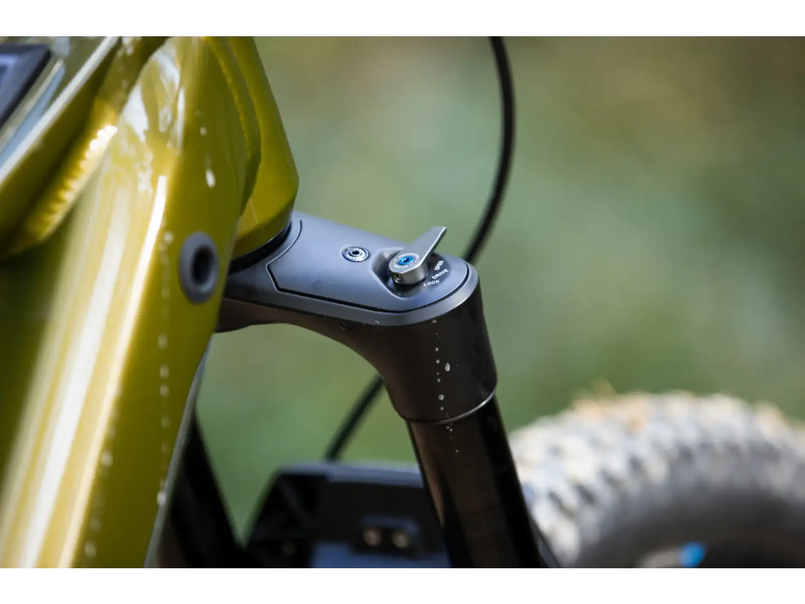 Superior eXF 9049 B full-suspension e-bike Gloss Olive Mettalic/Black