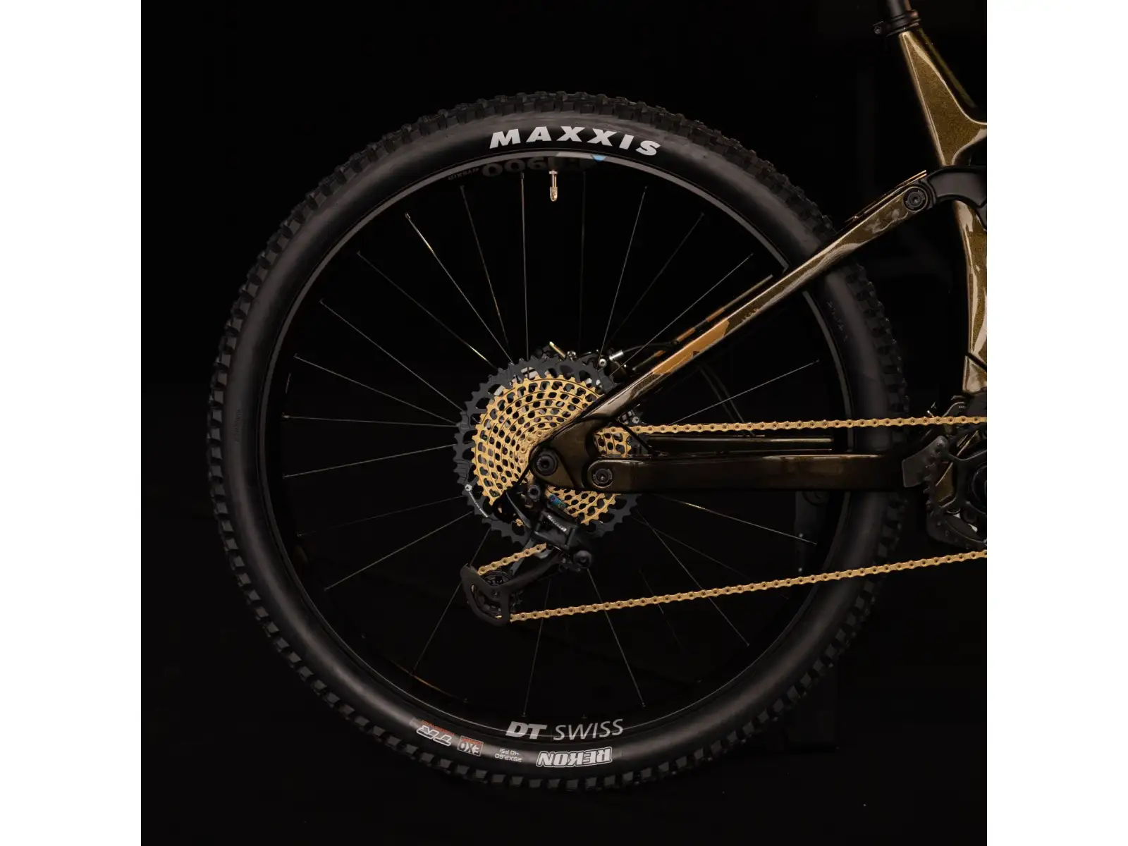 Crussis Legend 68 full-suspension e-bike