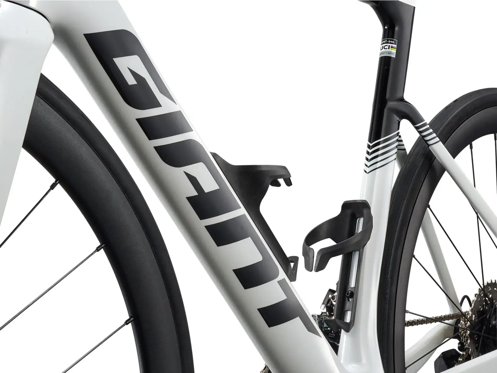 Giant Propel Advanced 2 road bike White
