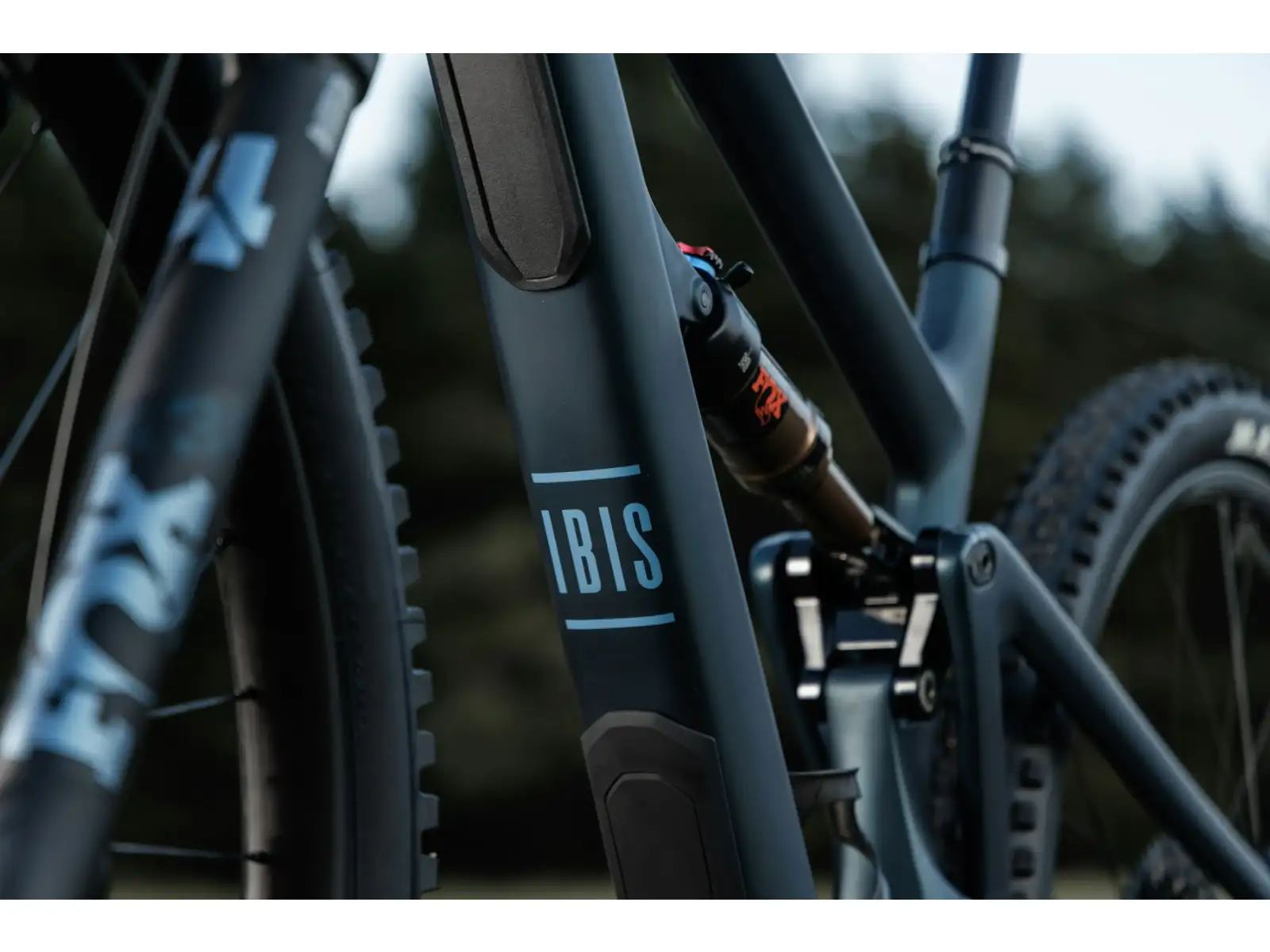 Ibis Ripley V5 XTR Di2 mountain bike Blue Hour