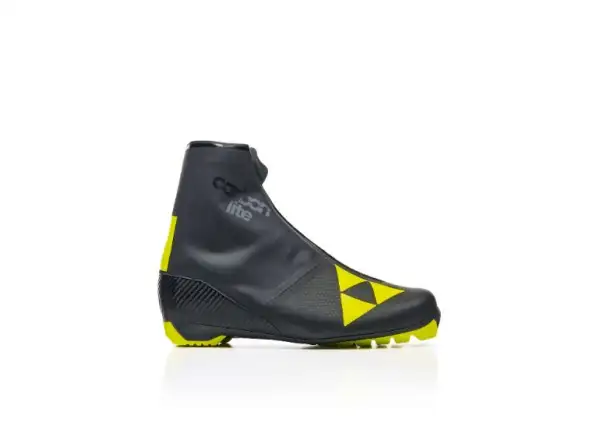 Fischer Carbonlite Classic cross-country ski boots black/fluo