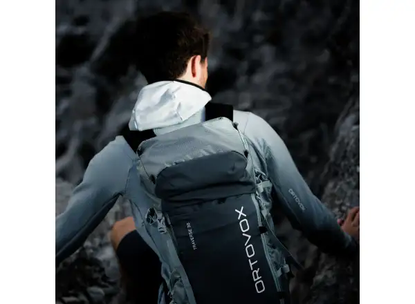 Ortovox Traverse 30 backpack 30 l Hot Orange