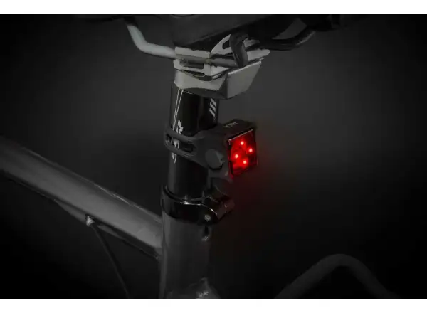 AXA Niteline 11 front and rear light