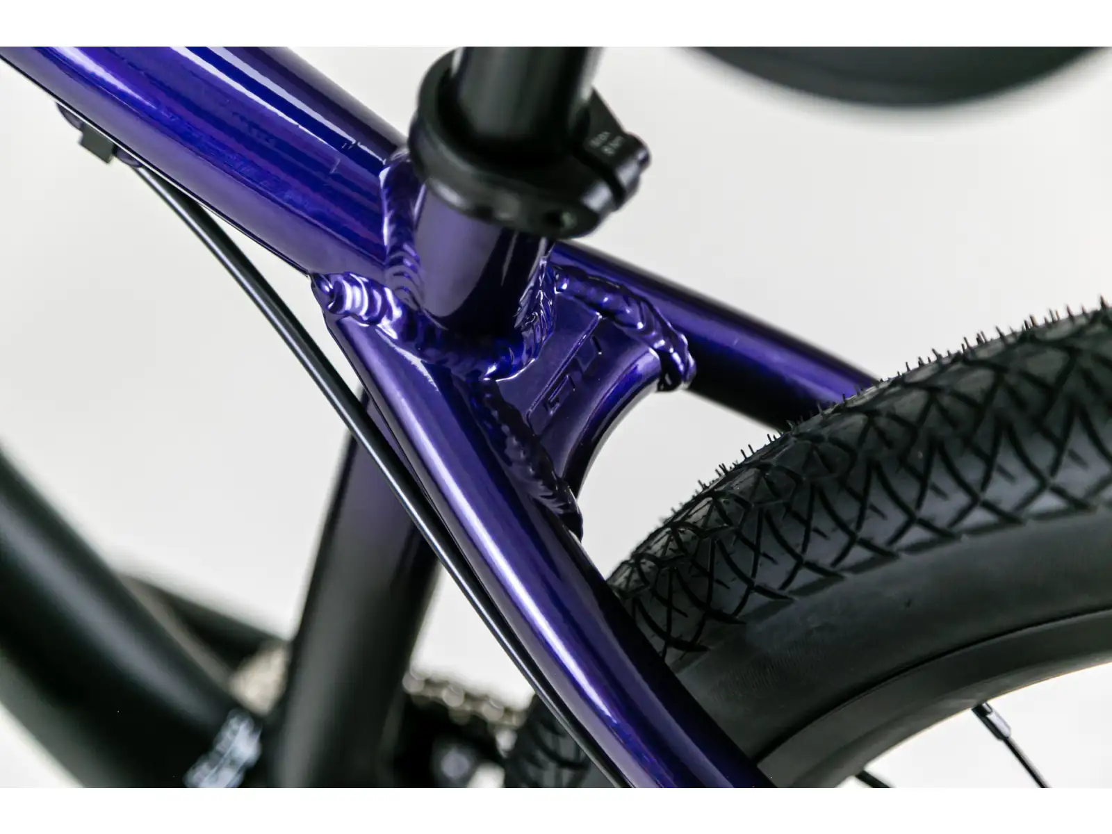 GT La Bomba Pro dirt bike