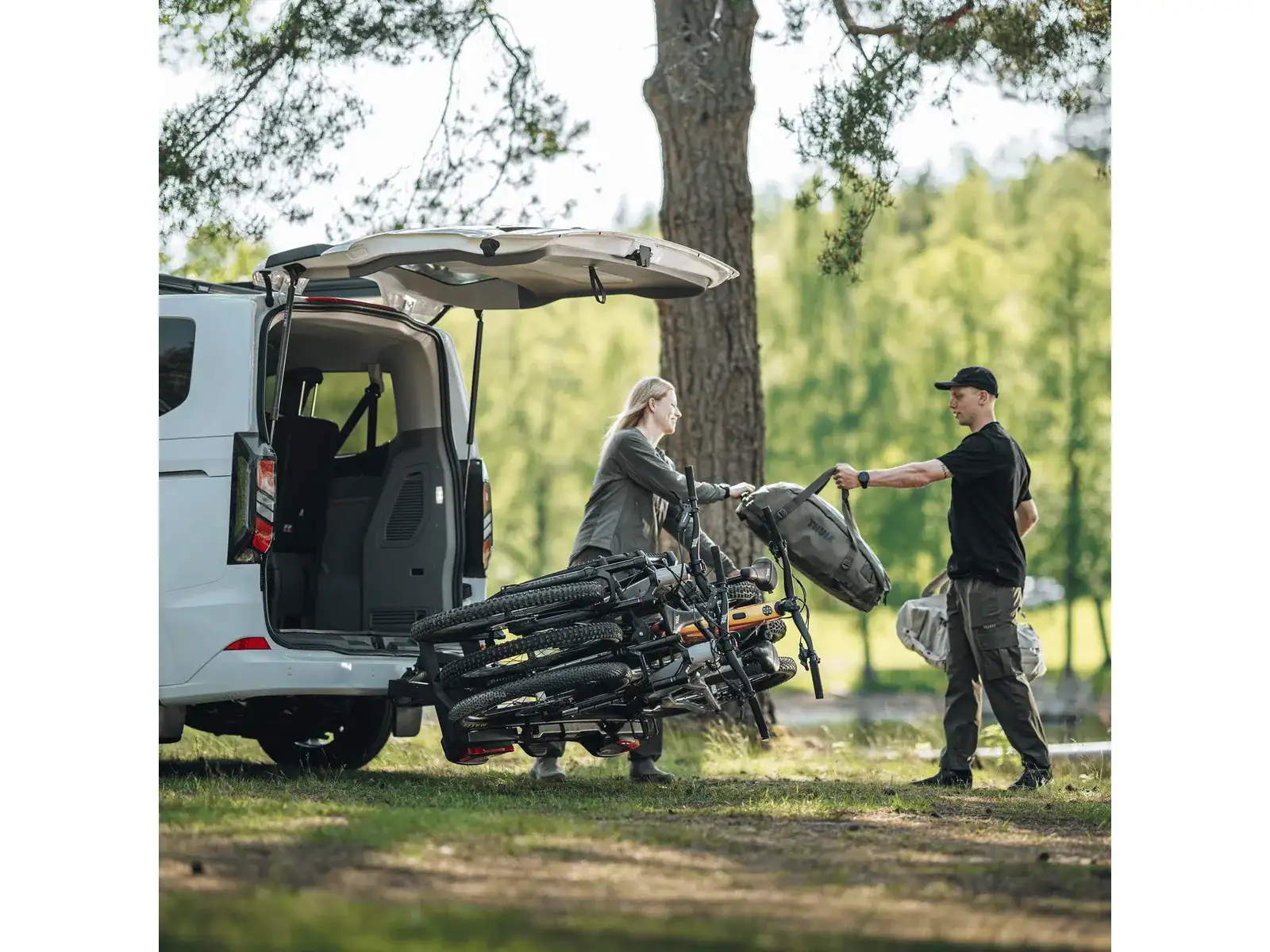 Thule VeloSpace 3 carrier for 3 bikes for tow hitch