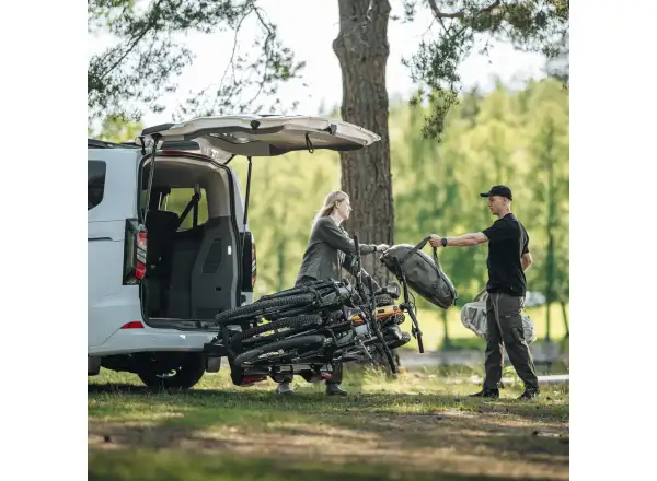 Thule VeloSpace 3 carrier for 3 bikes for tow hitch
