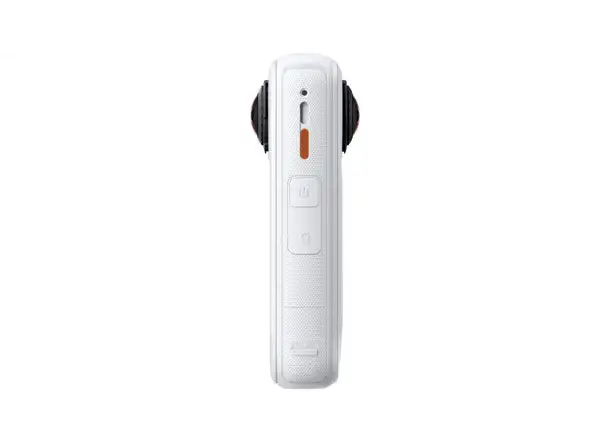 Insta360 X4 Air camera Starter Bundle white