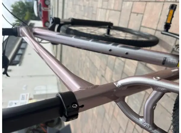 Giant Roam 3 trekking bike Shell White SAMPLE
