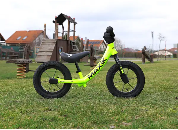 Max1 Maxík Evo Lite balance bike yellow/black