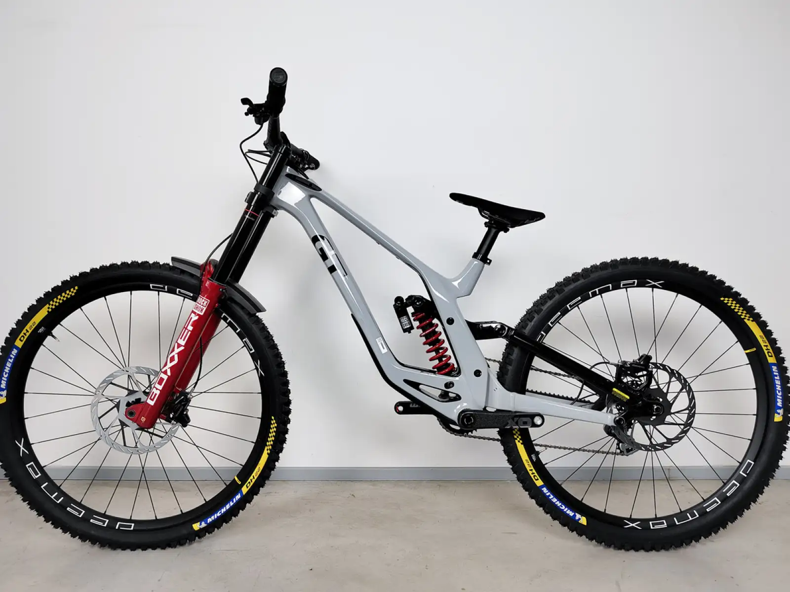 GT Fury Custom downhill bike size M