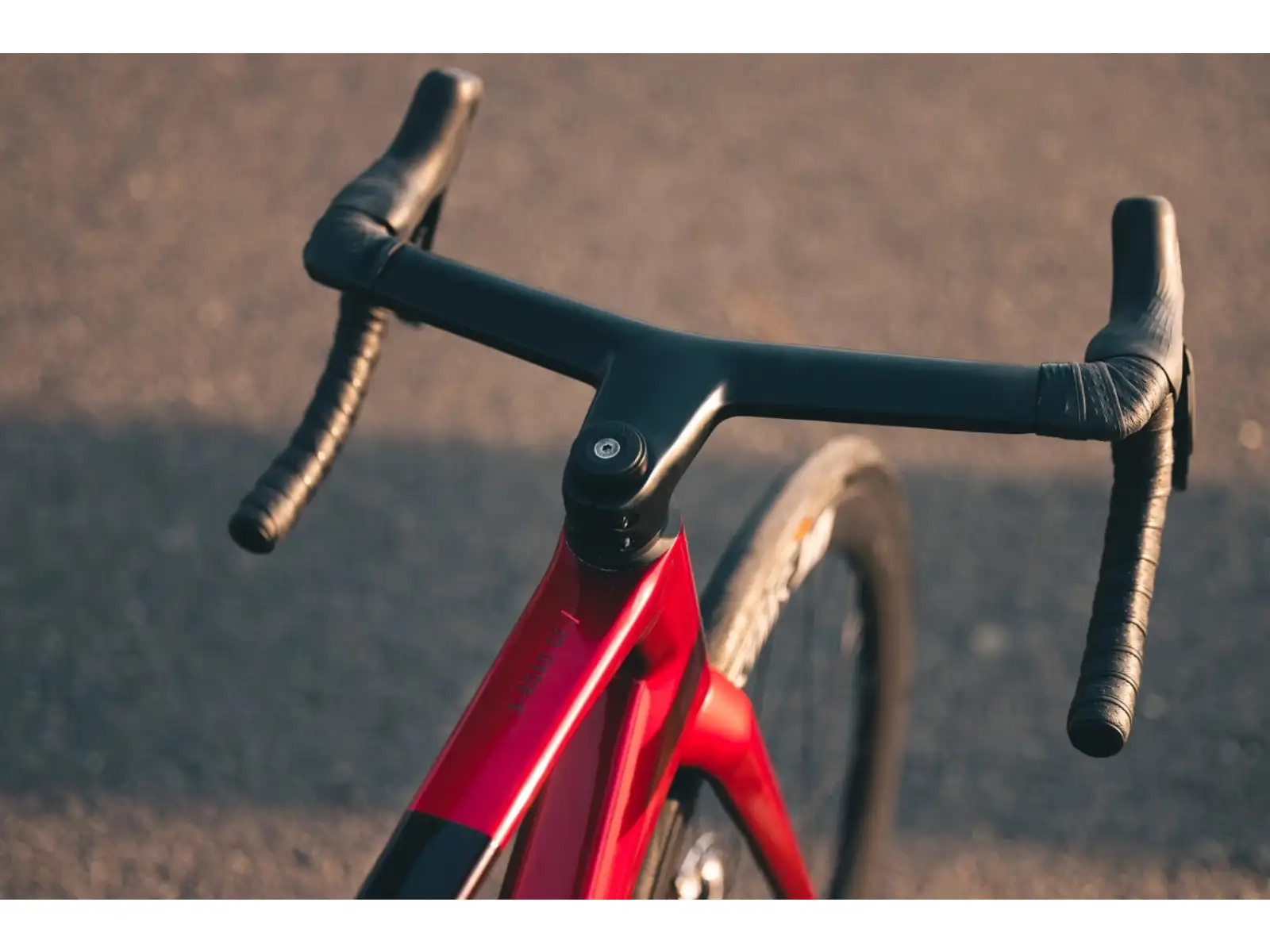 Superior X-Road 9.8 GF road bike gloss carbon red
