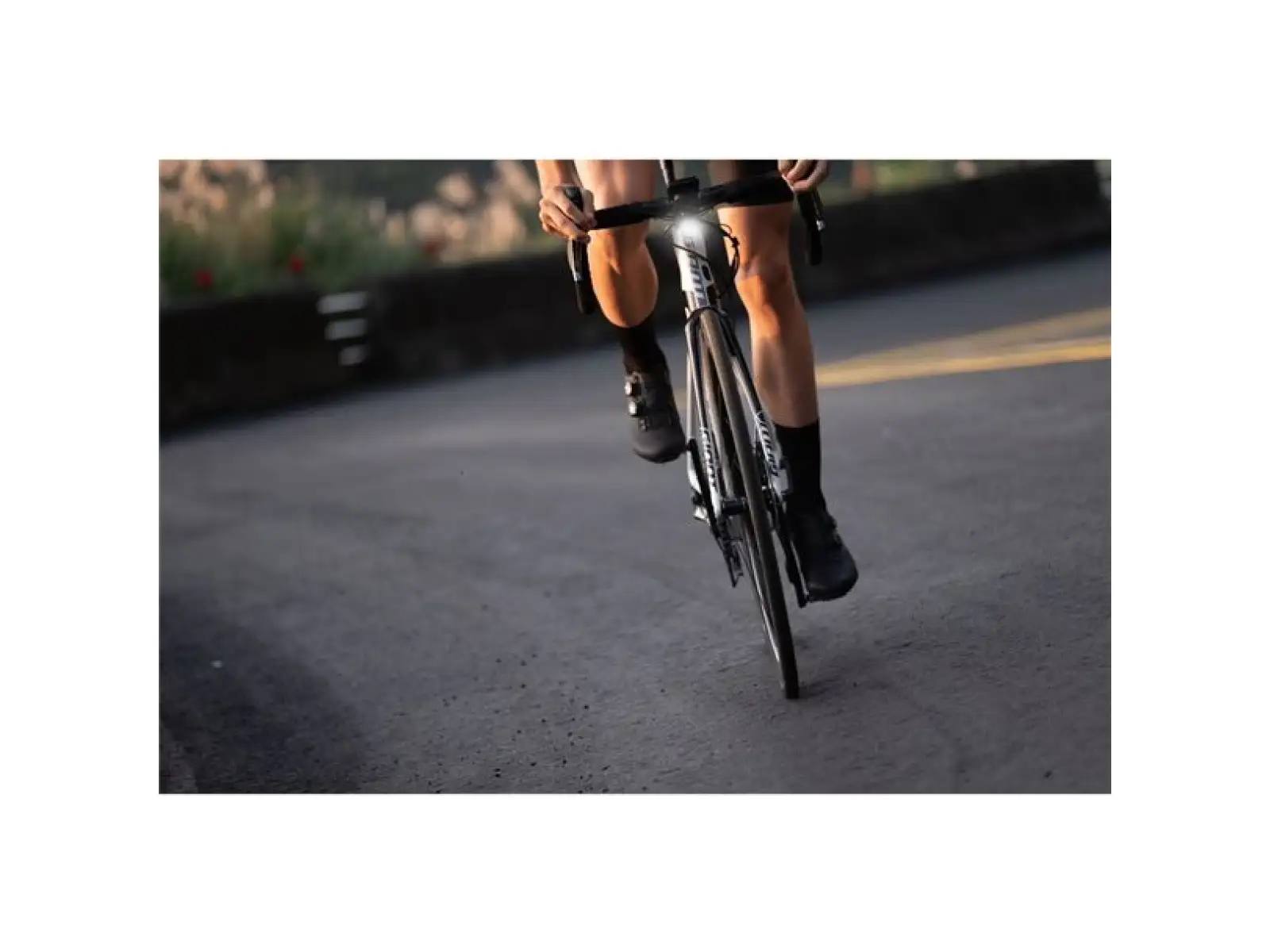 Giant Recon HL 100 front light black