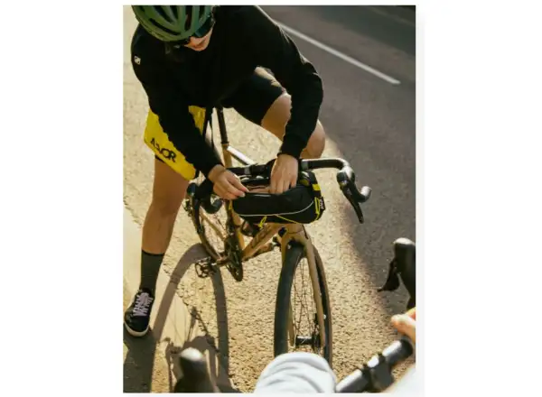 Aevor Bar Bag 3 in 1 handlebar bag 4 l Proof Black