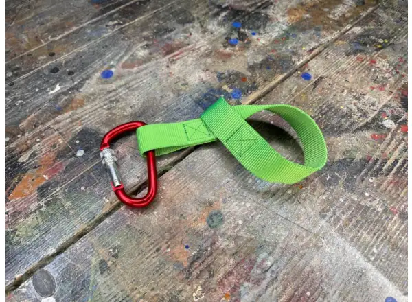 Tahlo Premium strap with carabiner green