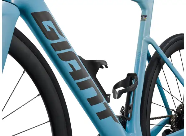 Giant Propel Advanced 2 road bike Mach Blue
