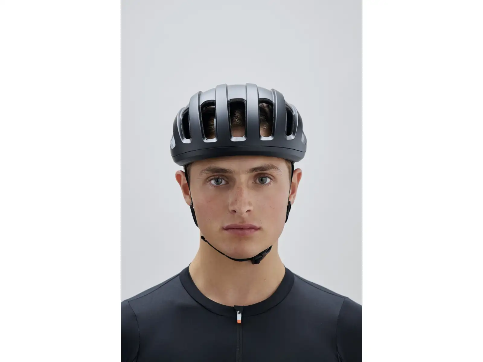 POC Amidal road helmet Hydrogen White/Uranium Black Matt