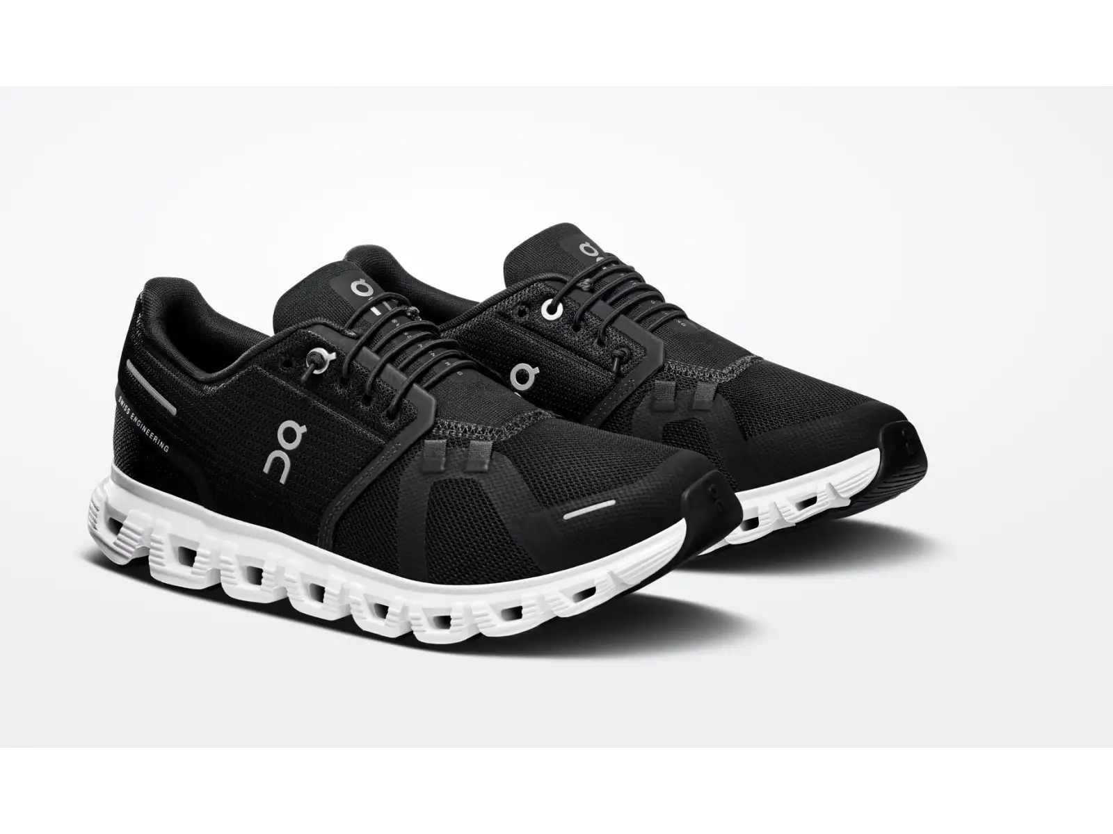 On Cloud 6 women's running shoes Black/White