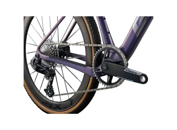 Giant Revolt Advanced SL 1 gravel bike Tempest Purple