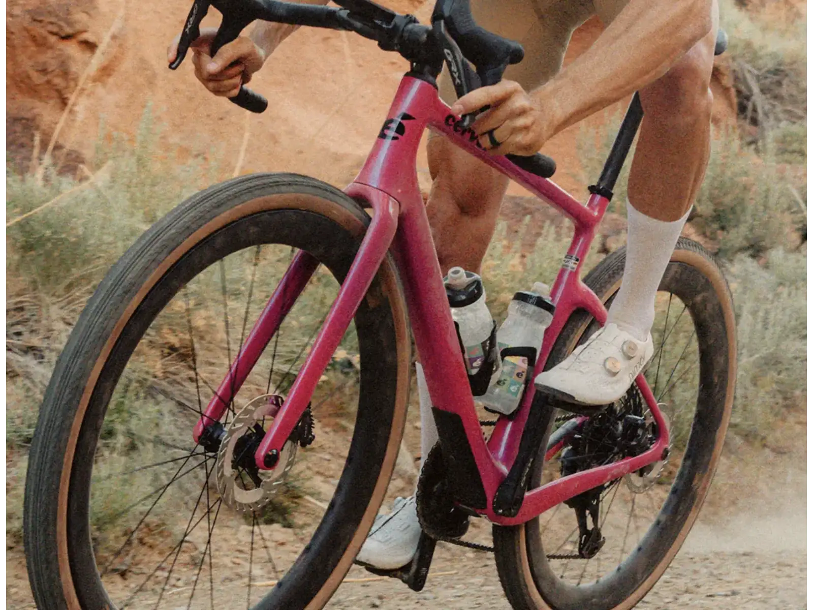 Cervélo Aspero SRAM Force AXS 1 gravel bike Dusty Unicorn