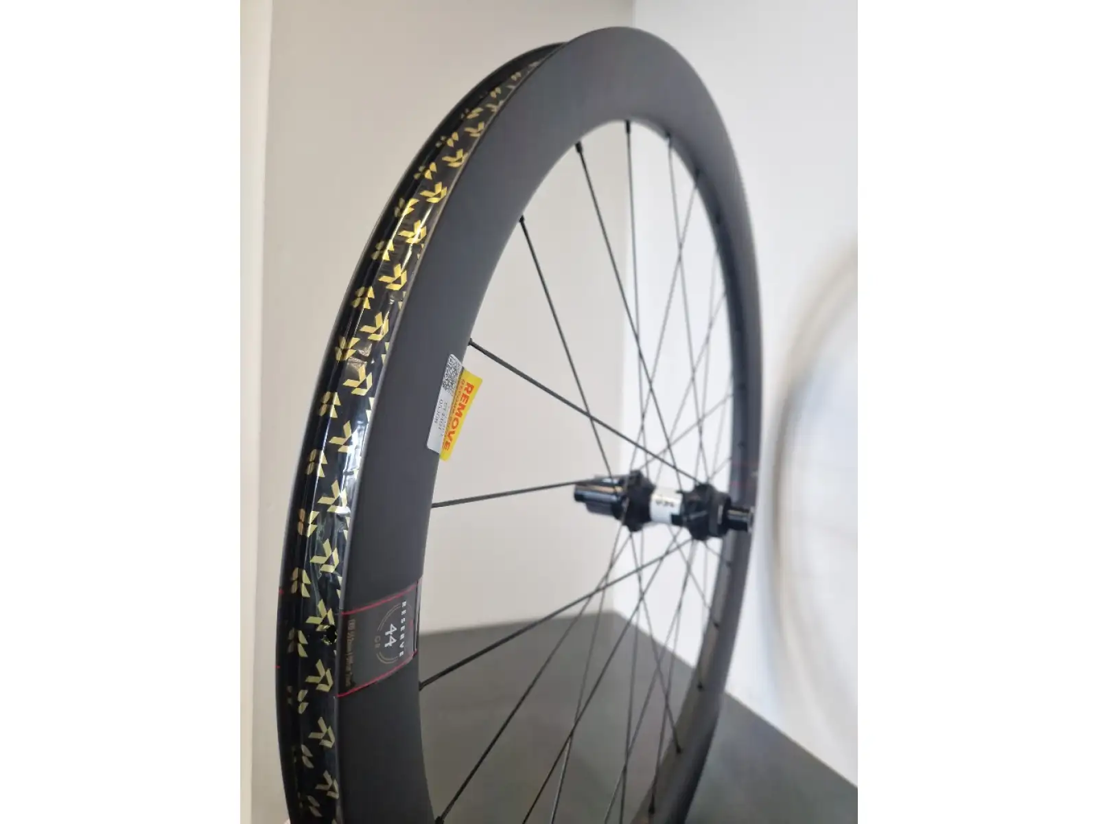 Reserve 40/44 GR 700c DT 350 CL carbon gravel laced wheels hub Microspline - Taken off the bike