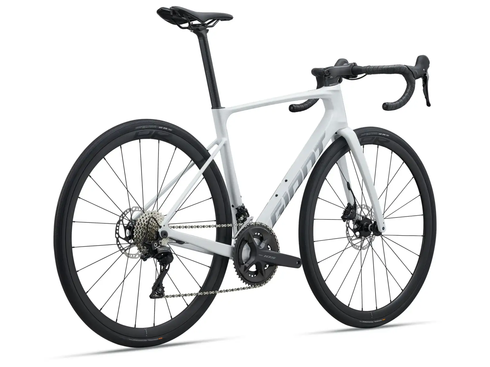 Giant Defy Advanced 2 road bike Pearl White
