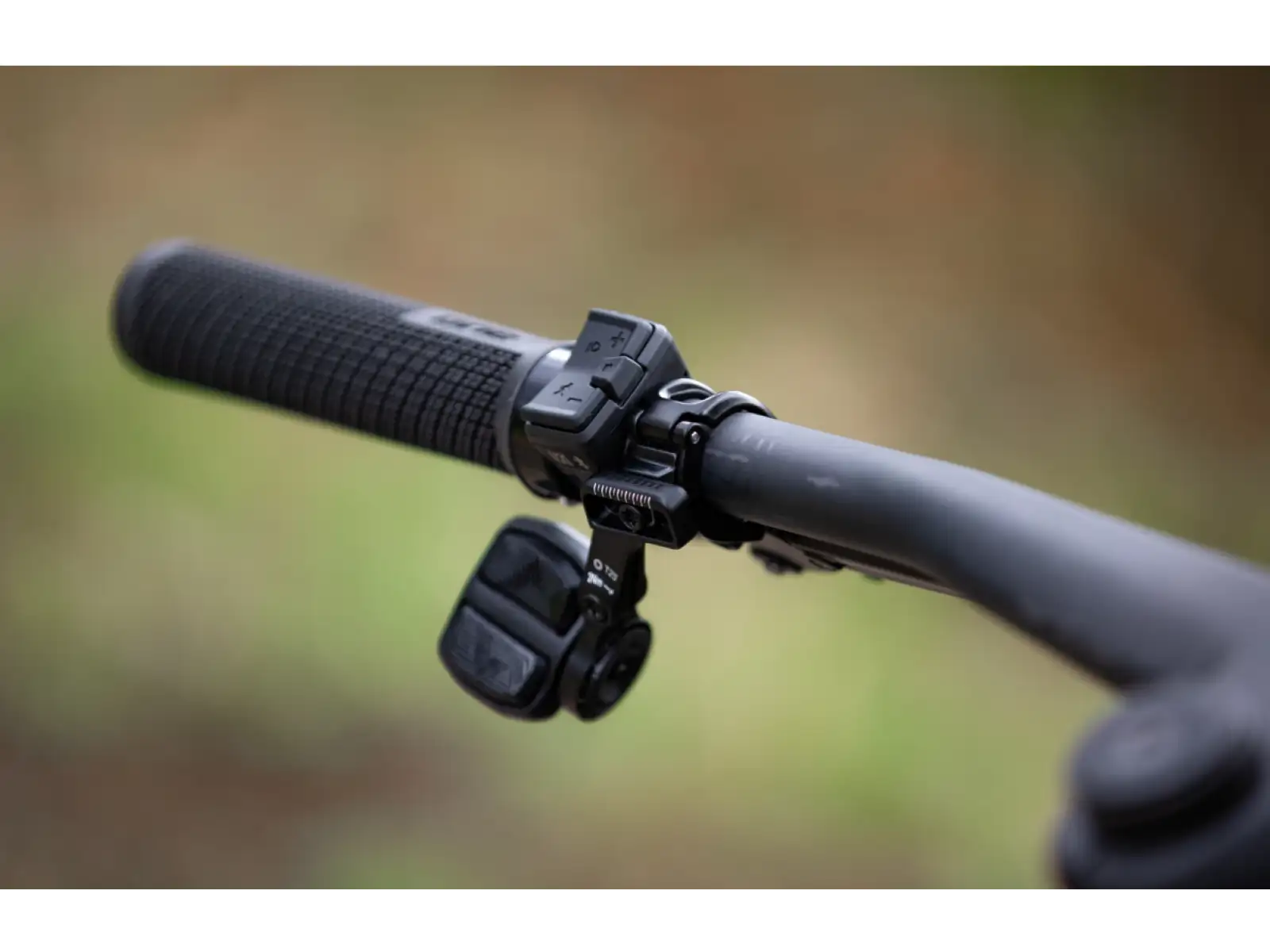 Superior iXF 9.8 mountain e-bike matte berry carbon