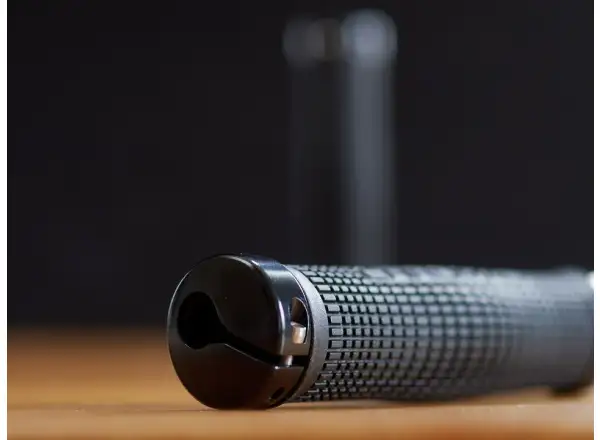 Chromag Squarewave grips Black