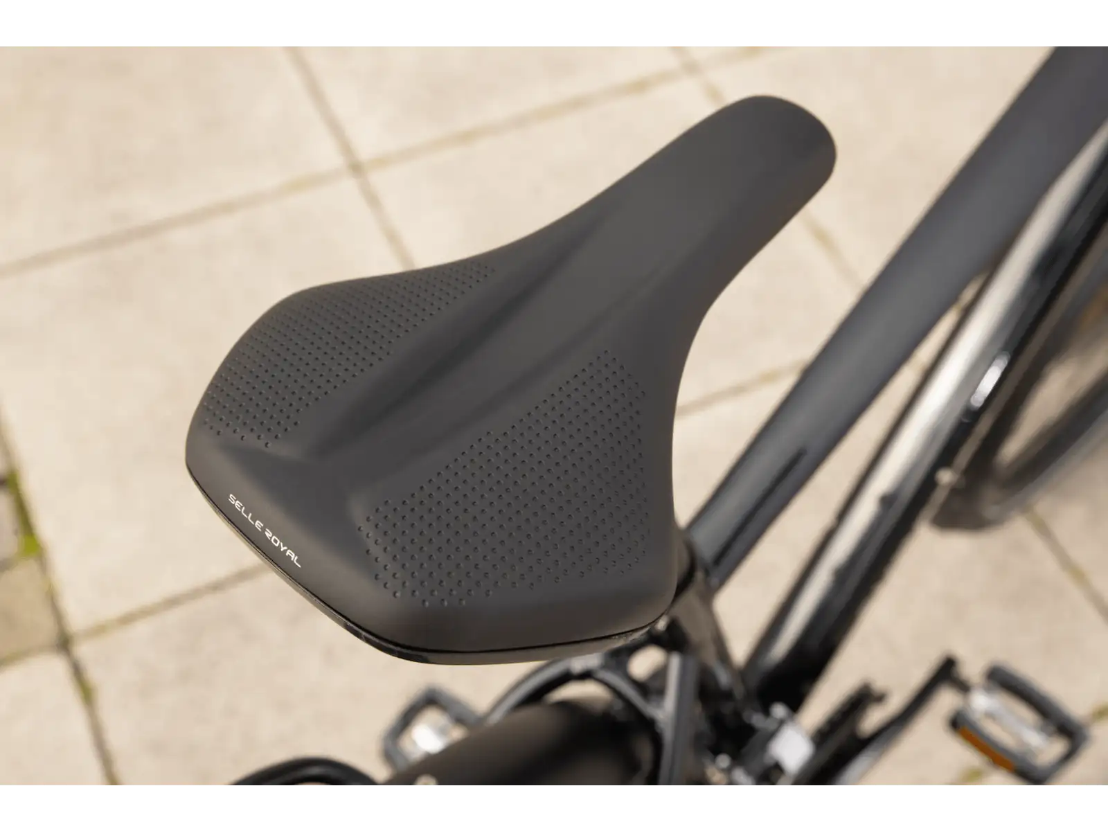 Superior Blox 6.7 T city bike Gloss Metallic Black
