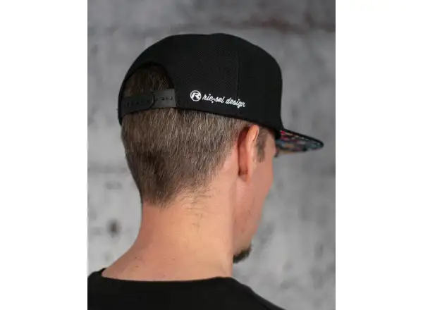 Rie:sel Design cap stickerbomb