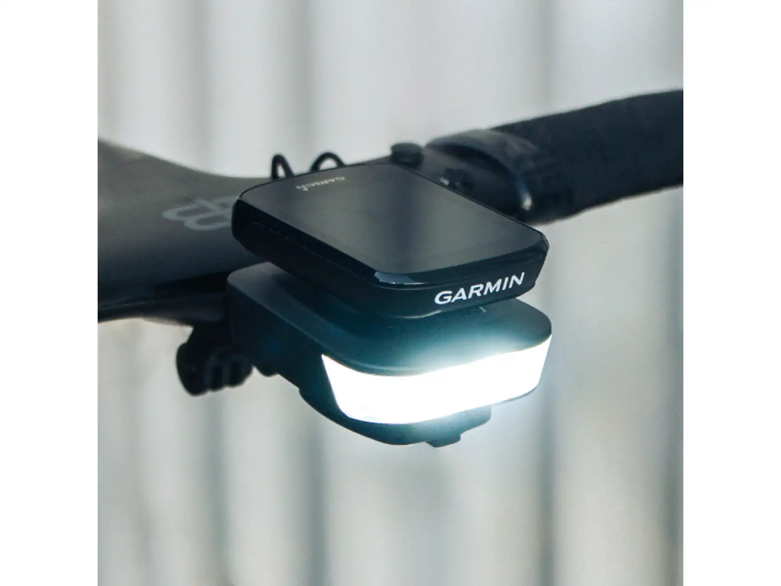 Ravemen FR500 front light